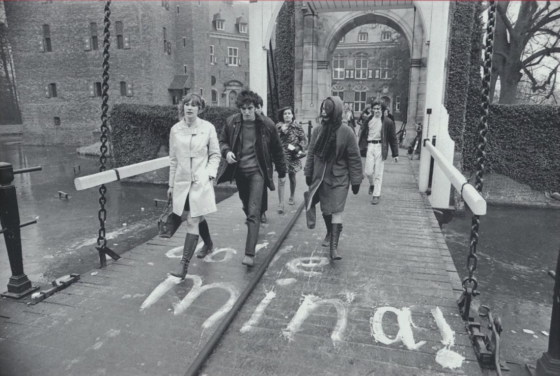 1970-01-23 Dolle Mina op bezoek